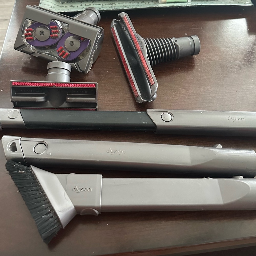 Dyson V6 attachments